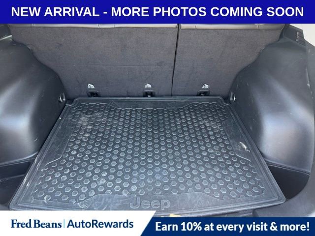 Used 2022 Jeep Compass Trailhawk w/ Trailhawk Convenience Group AWD/4WD image 12