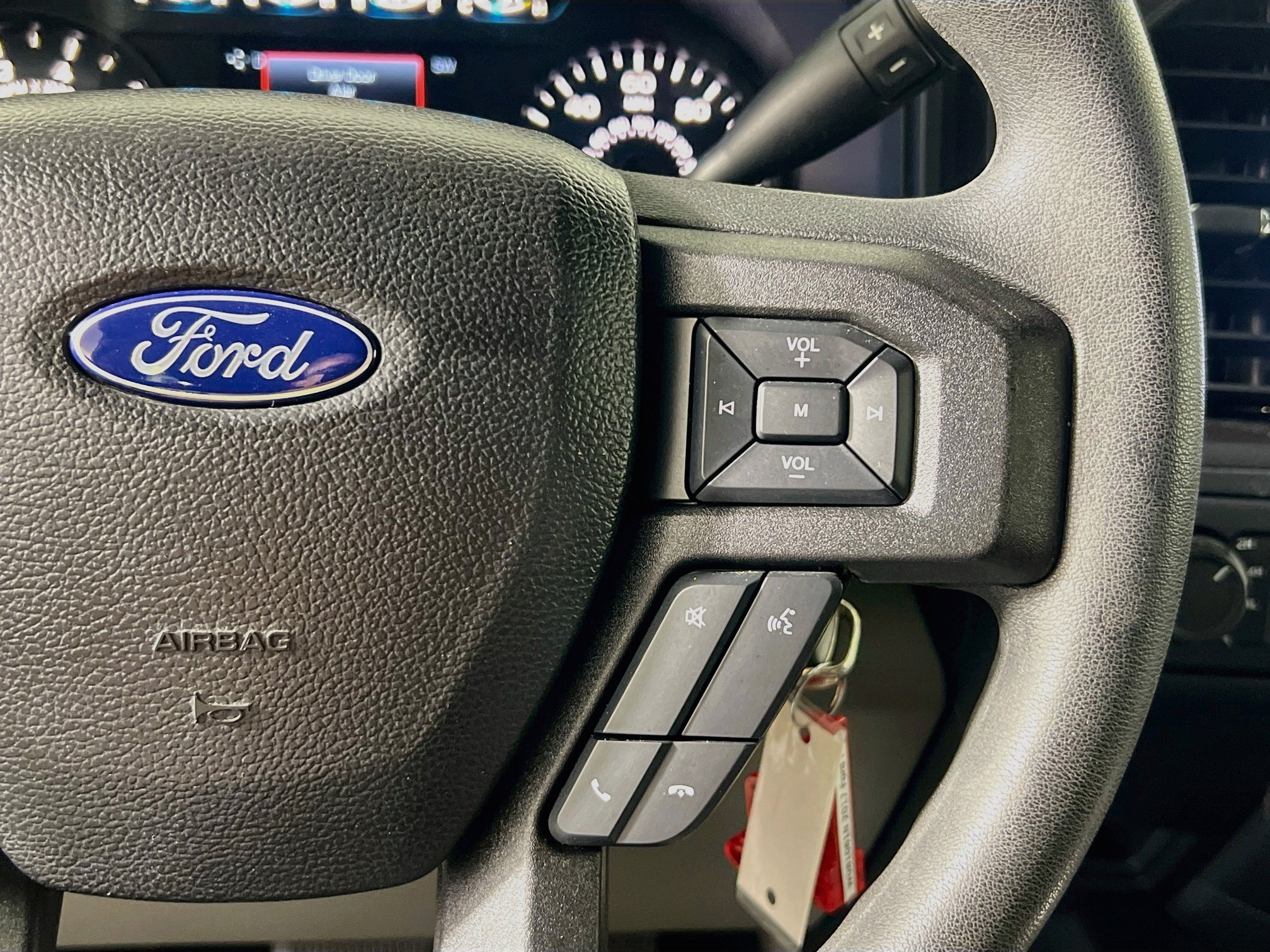 Used 2017 Ford F150 XL w/ Equipment Group 101A Mid AWD/4WD image 18
