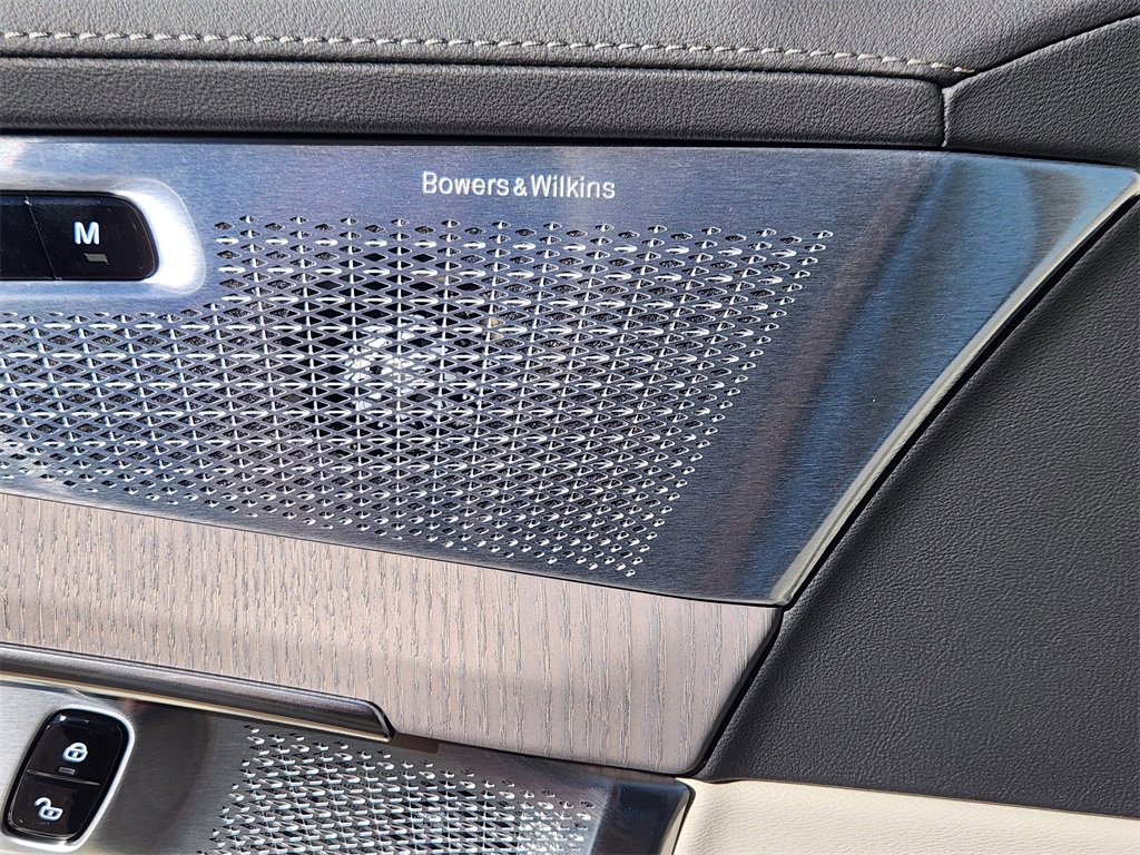 New 2026 Volvo XC90 B6 Ultra w/ Lounge Package image 5