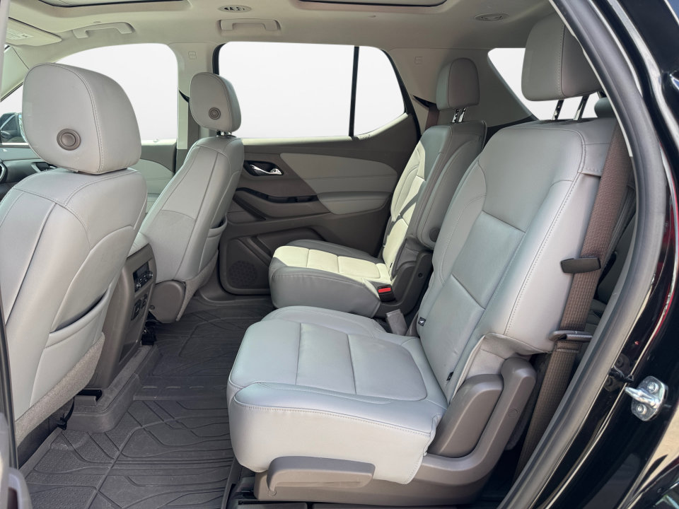 Used 2021 Chevrolet Traverse Premier AWD/4WD image 16