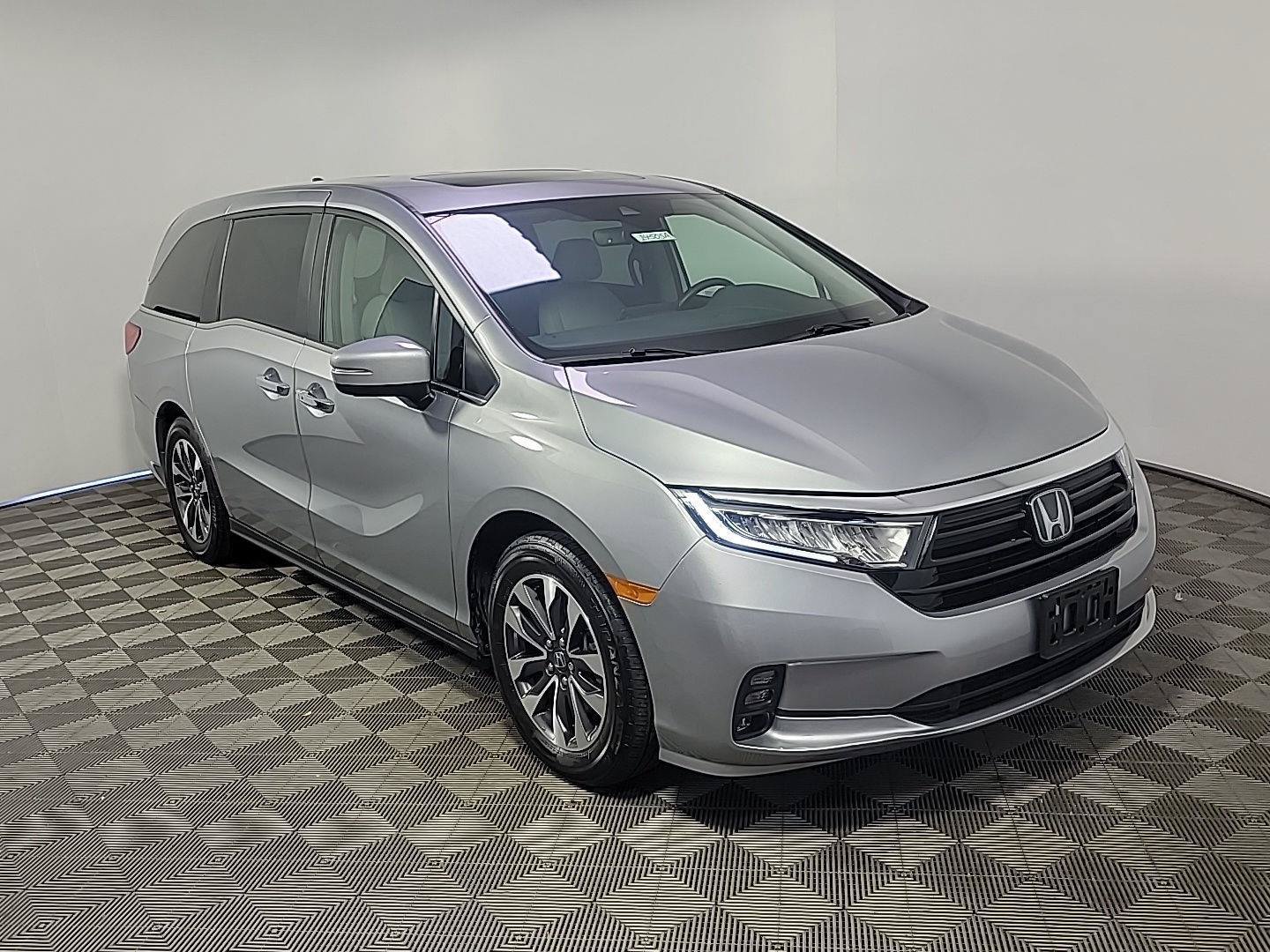 Certified 2023 Honda Odyssey EX-L image 1
