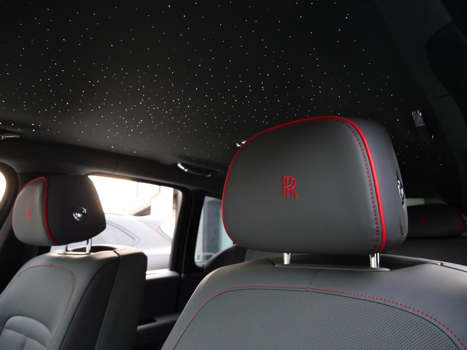 Certified 2023 Rolls-Royce Cullinan AWD/4WD image 10
