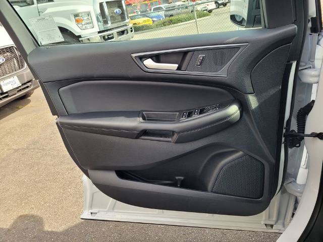 New 2024 Ford Edge SE w/ Black Appearance Package AWD/4WD image 37