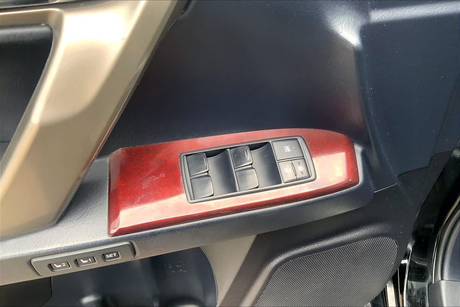 Used 2014 Lexus GX 460 Luxury AWD/4WD image 70