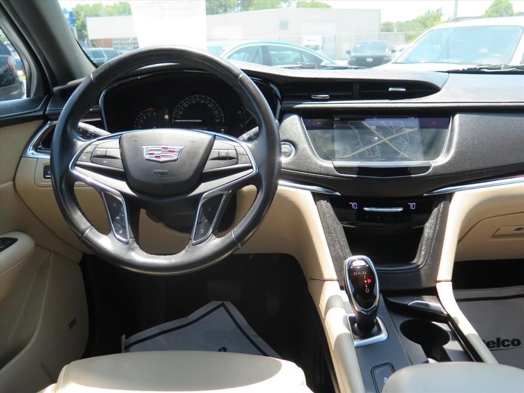 Used 2018 Cadillac XT5 Luxury w/ Driver Awareness Package FWD image 21