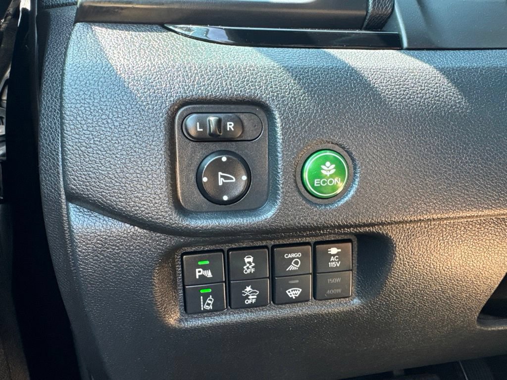 Certified 2021 Honda Ridgeline Black Edition image 29