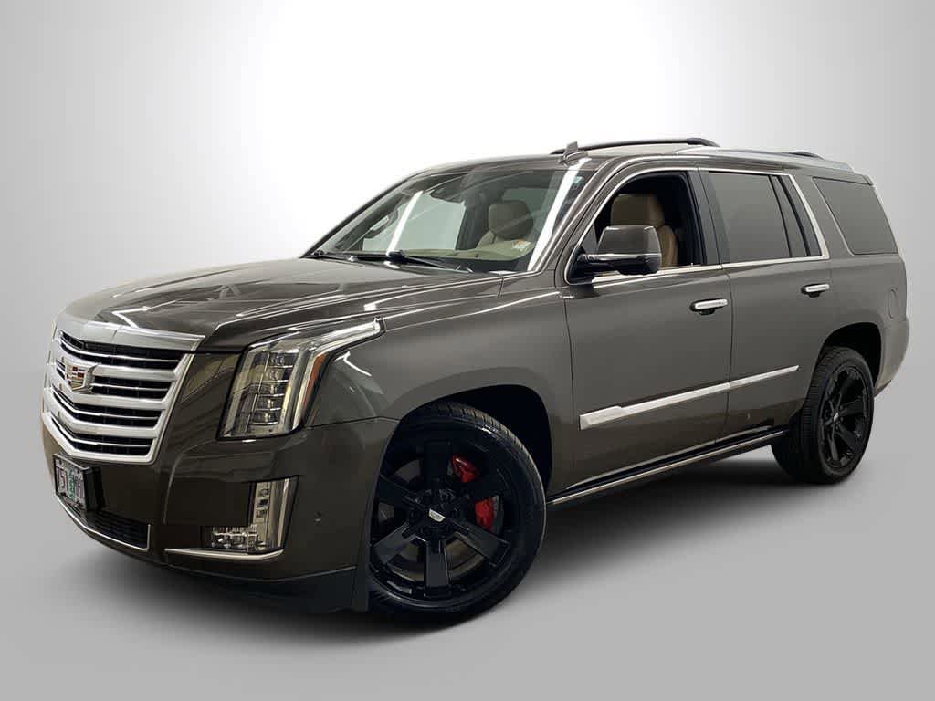 Used 2020 Cadillac Escalade Platinum image 1