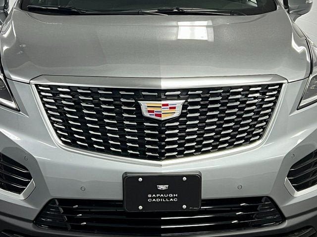 New 2025 Cadillac XT5 Luxury FWD image 9