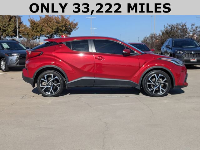 Used 2022 Toyota C-HR XLE image 4