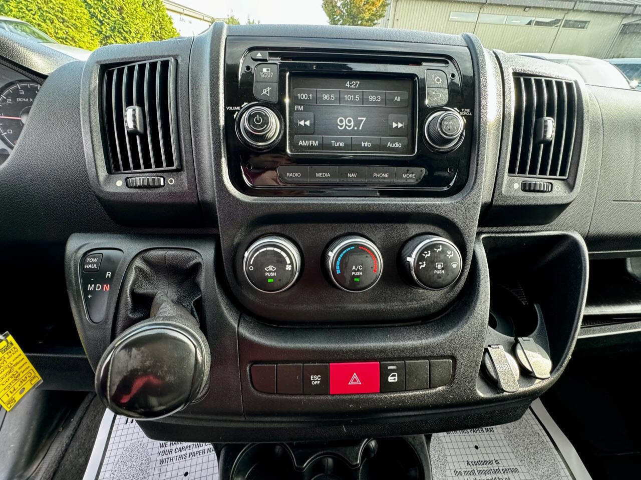 Used 2015 RAM ProMaster 2500 w/ Interior Convenience Group image 15