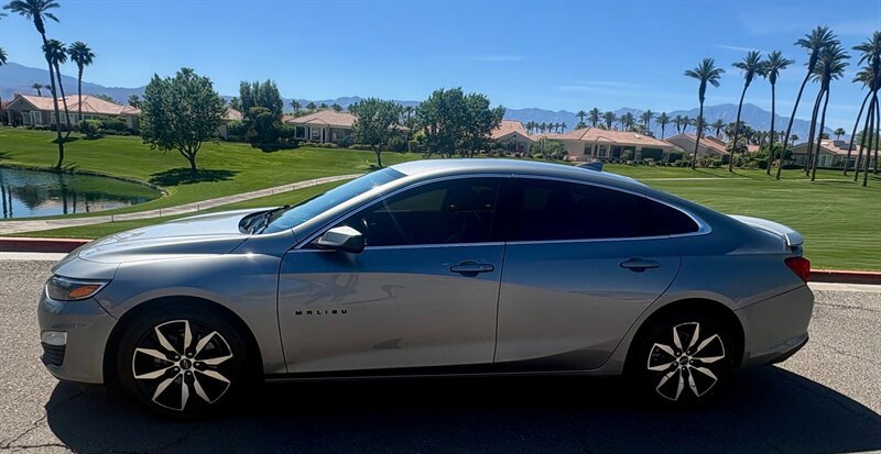 Used 2023 Chevrolet Malibu RS image 28