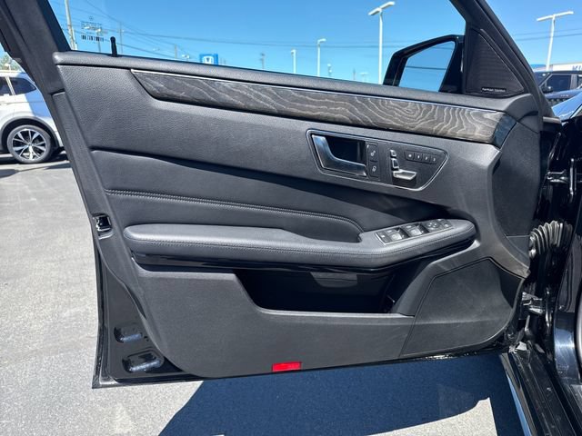 Used 2014 Mercedes-Benz E 350 4MATIC Sedan image 16