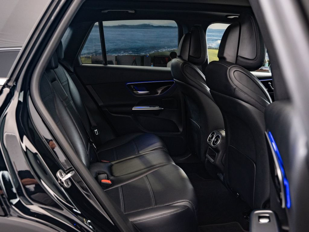 Certified 2026 Mercedes-Benz GLC 300 4MATIC image 43