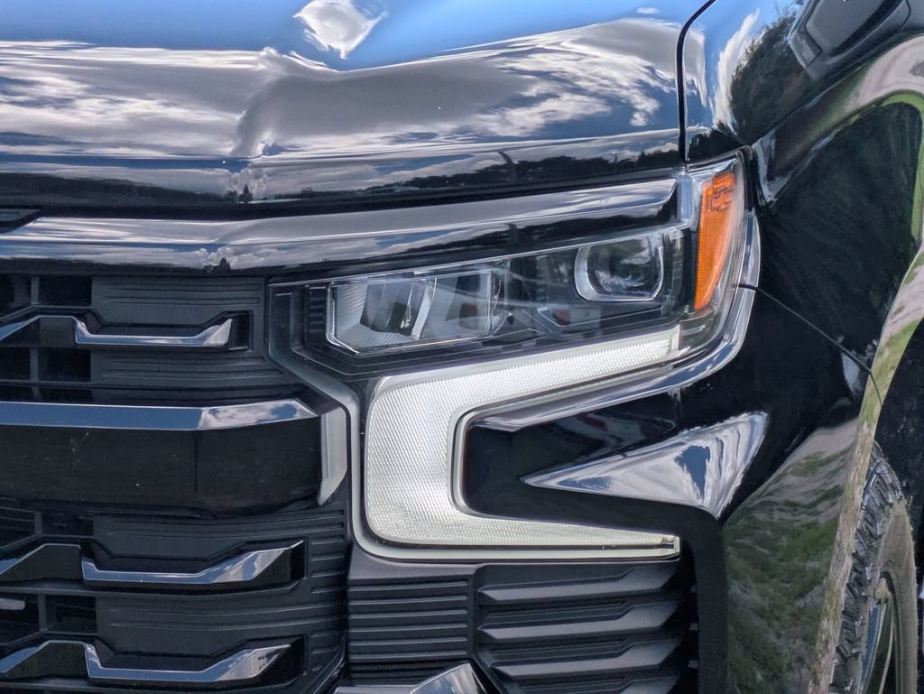 Used 2023 Chevrolet Silverado 1500 RST w/ Rally Edition AWD/4WD image 9