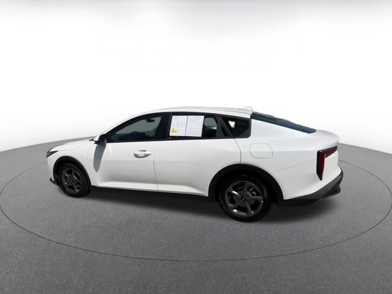 Used 2025 Kia K4 FWD image 10
