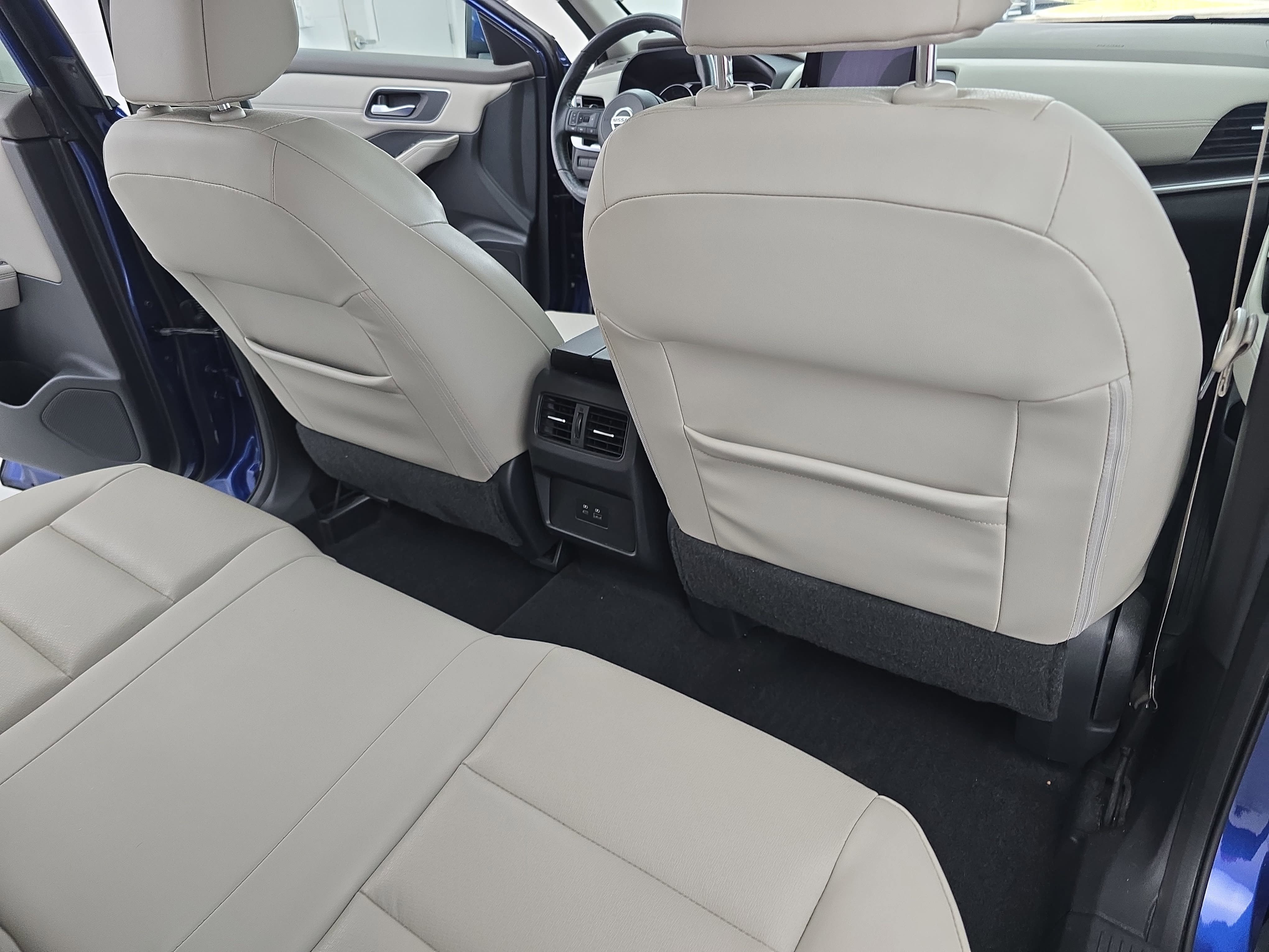 Certified 2021 Nissan Rogue SV w/ Premium Package FWD image 11