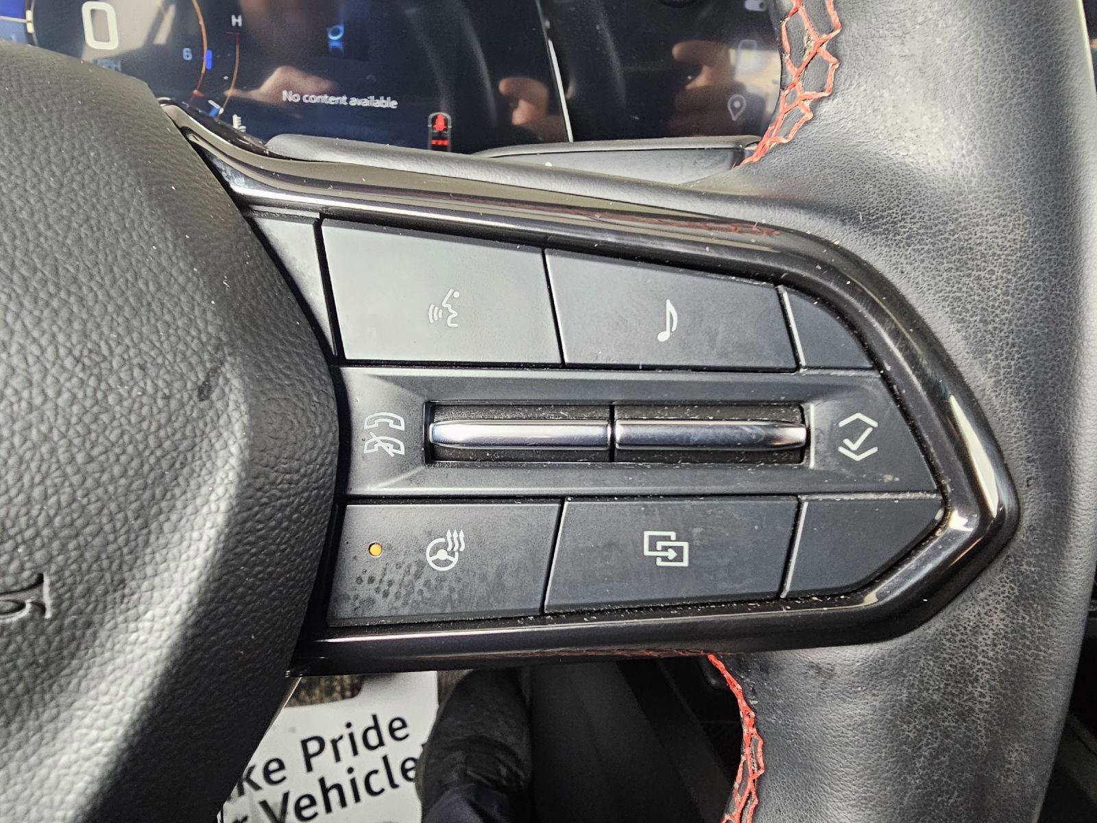 Used 2025 Chevrolet Equinox RS w/ Safety and Technology Package image 23