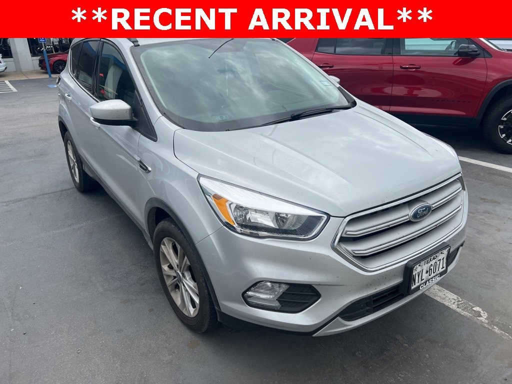 Used 2018 Ford Escape SE w/ SE Sync 3 Package image 5