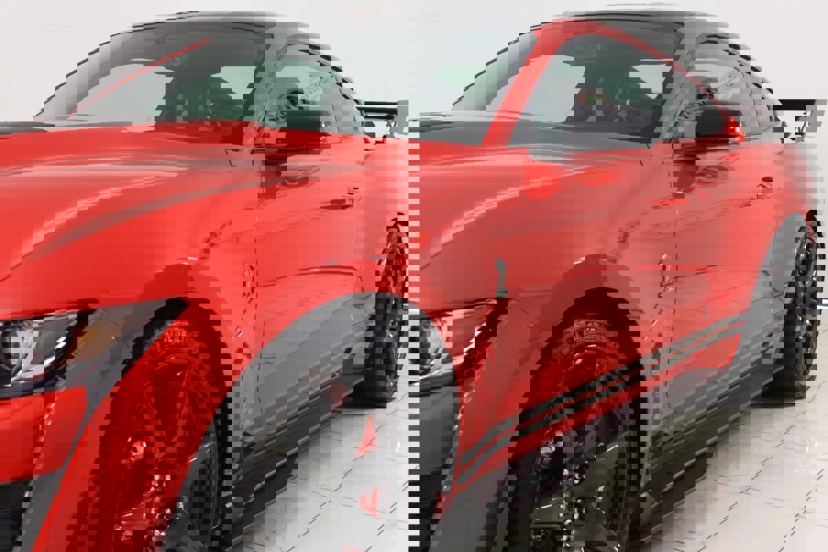 Used 2022 Ford Mustang Shelby GT500 w/ Carbon Fiber Track Pack image 43