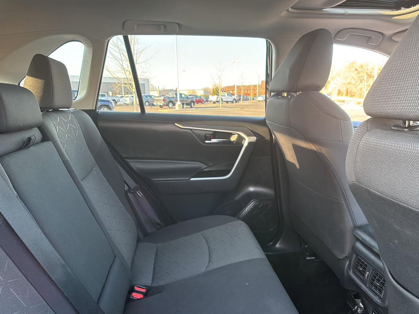 Used 2021 Toyota RAV4 XLE image 8