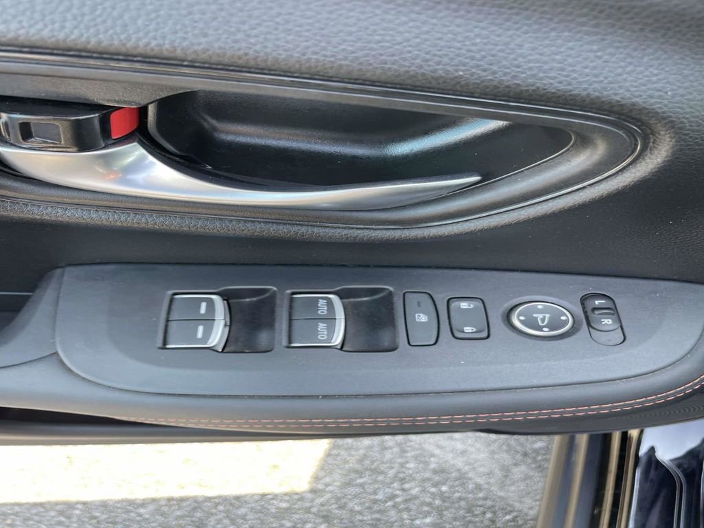 Used 2024 Honda HR-V Sport image 16