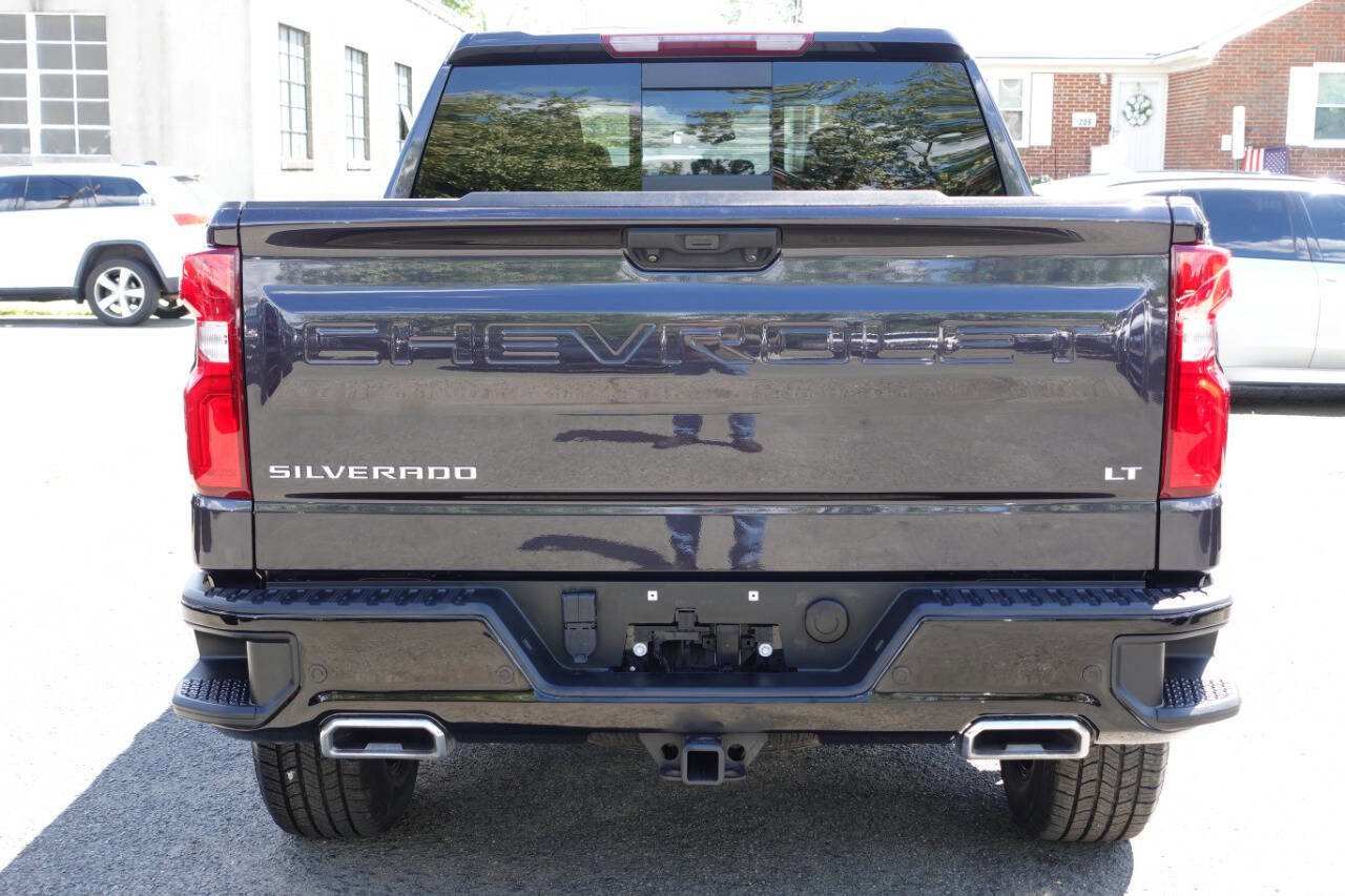 Used 2022 Chevrolet Silverado 1500 LT Trail Boss w/ LT Trail Boss Premium Package AWD/4WD image 11