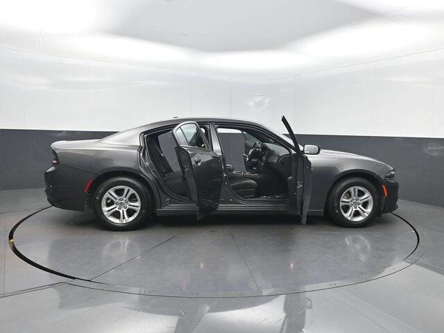 Used 2022 Dodge Charger SXT image 38