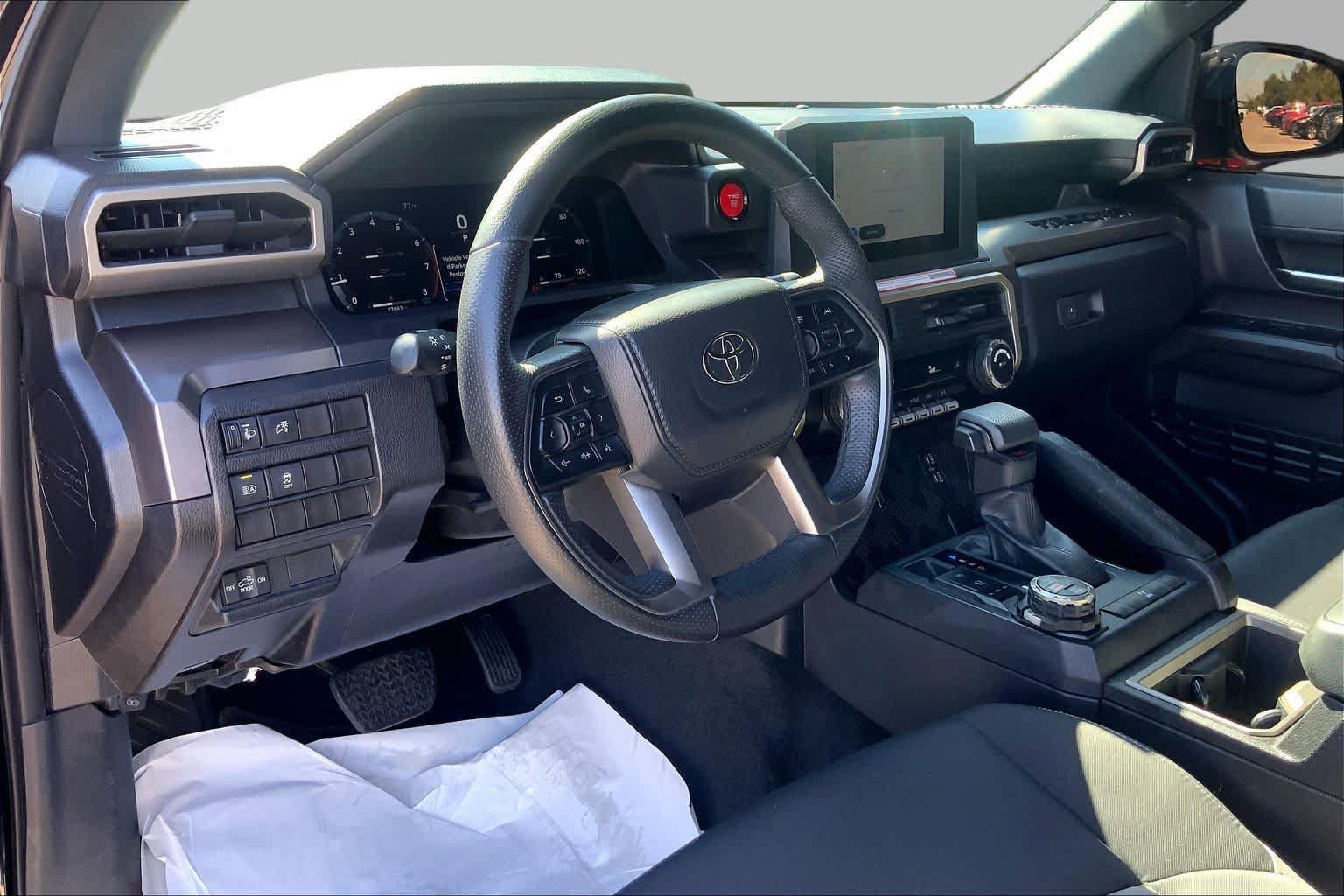 Used 2025 Toyota Tacoma TRD Off-Road AWD/4WD image 17
