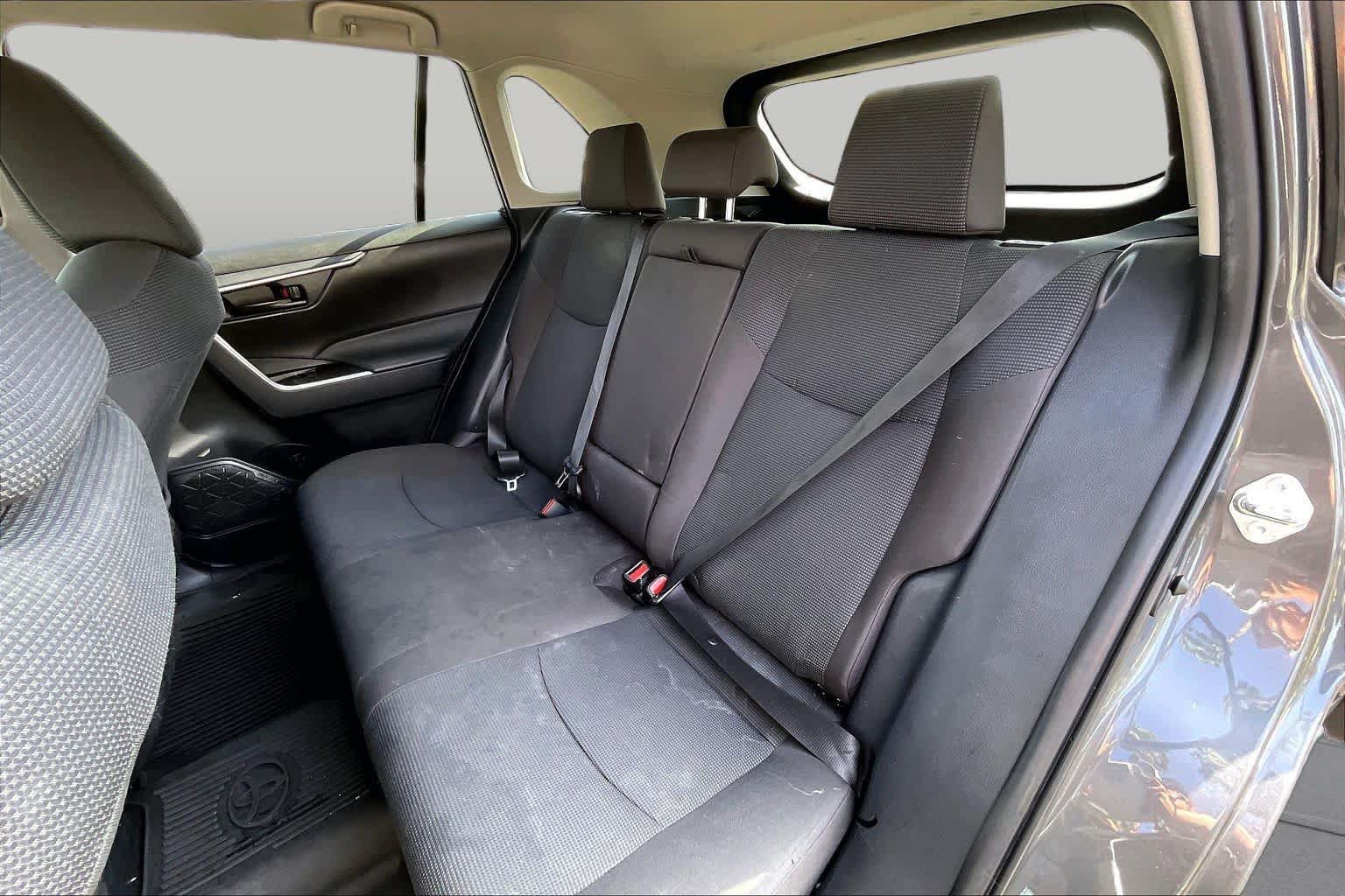Used 2025 Toyota RAV4 LE FWD image 19