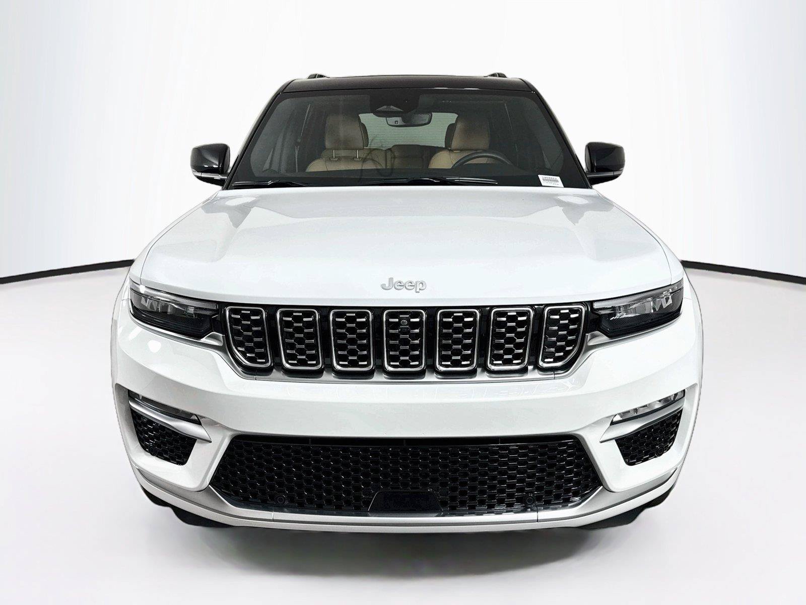 Used 2025 Jeep Grand Cherokee Summit AWD/4WD image 9
