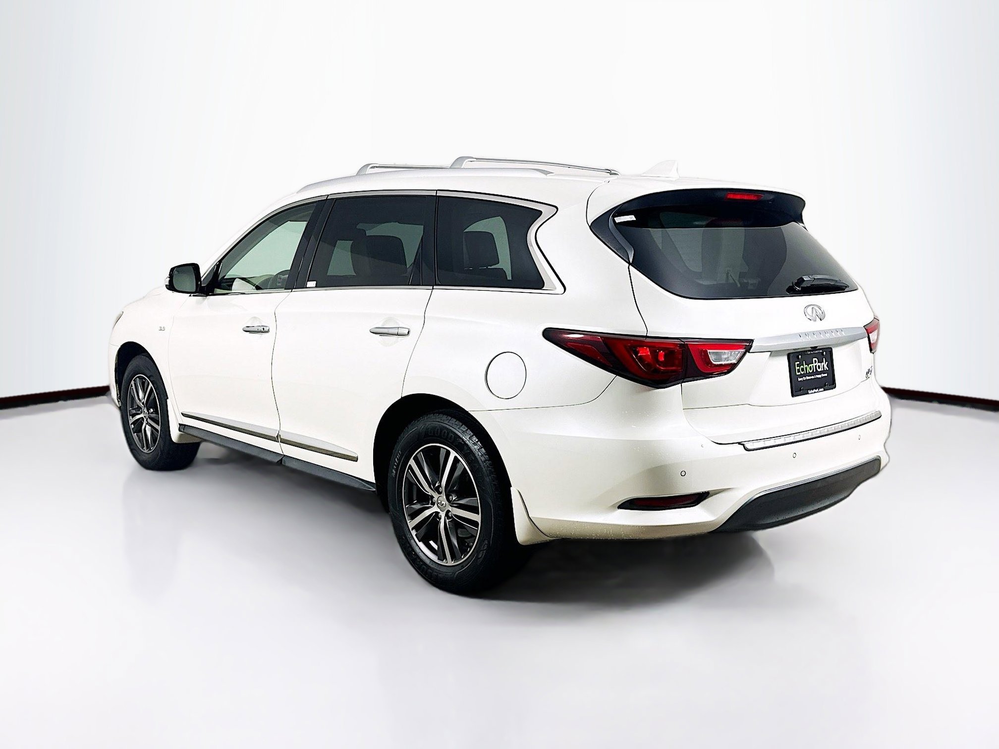 Used 2017 INFINITI QX60 FWD w/ Premium Plus Package image 5