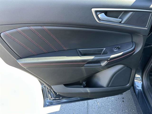 Used 2023 Ford Edge ST-Line image 12