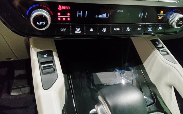 Used 2024 Kia Telluride S w/ S Sunroof Package image 29