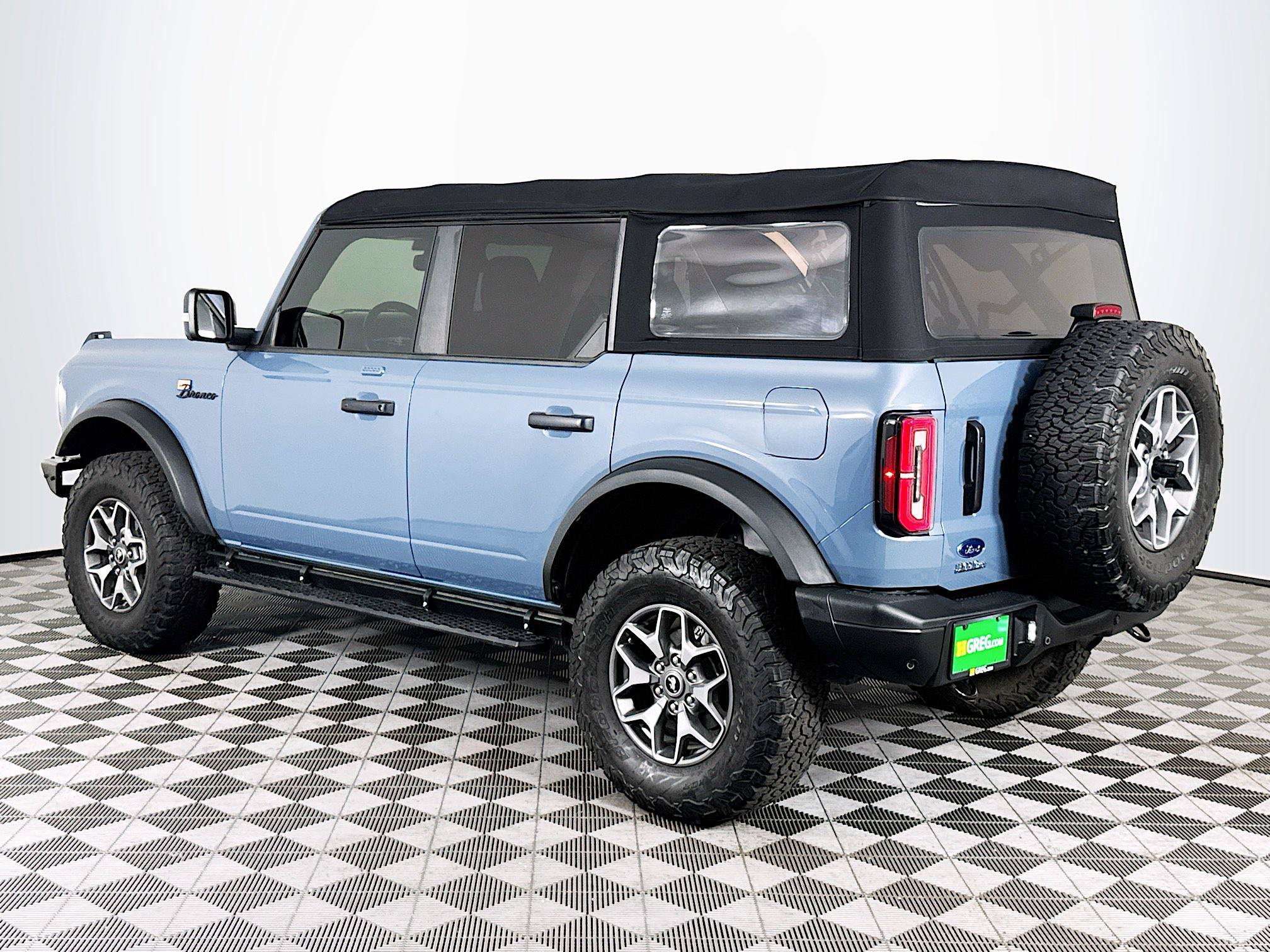 Used 2023 Ford Bronco Badlands AWD/4WD image 6