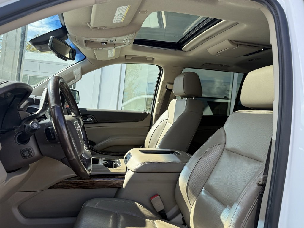Used 2020 GMC Yukon XL SLT w/ Premium Edition image 8