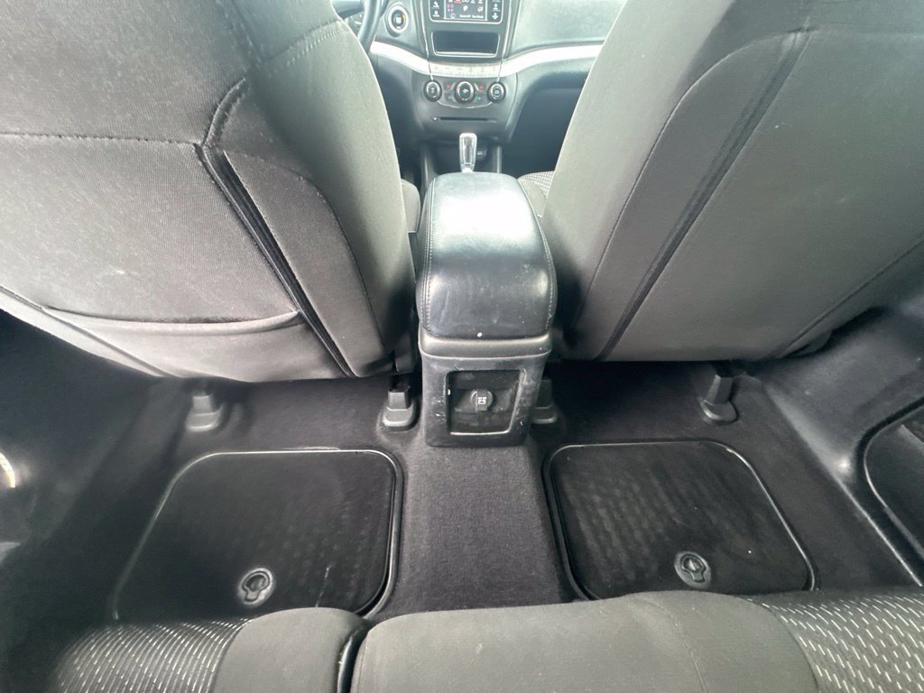 Used 2016 Dodge Journey SE w/ Flexible Seating Group FWD image 26