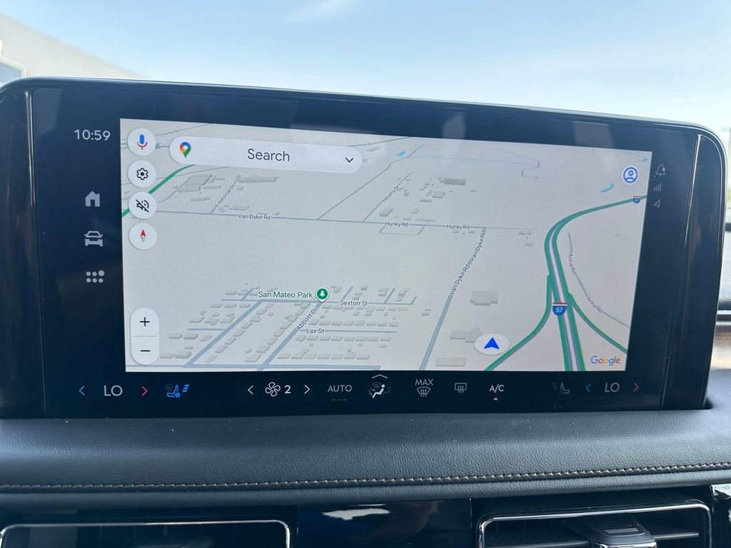 Used 2025 Lincoln Aviator Reserve w/ Equipment Group 201A image 12