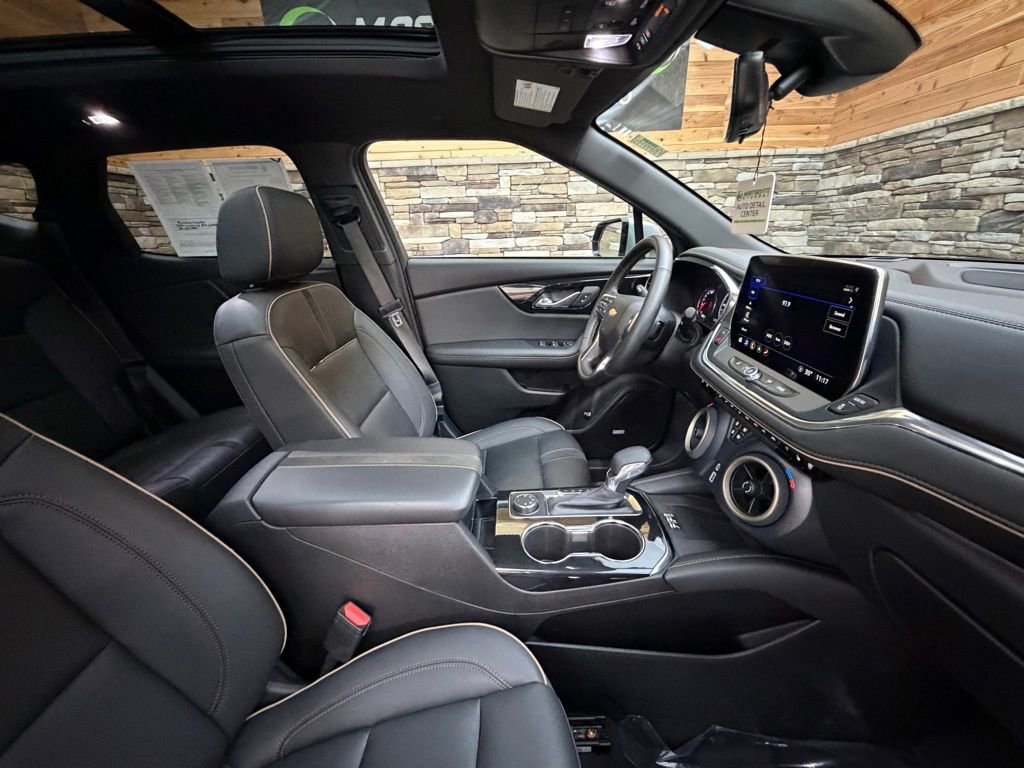 Used 2024 Chevrolet Blazer Premier w/ Driver Confidence II Package image 13