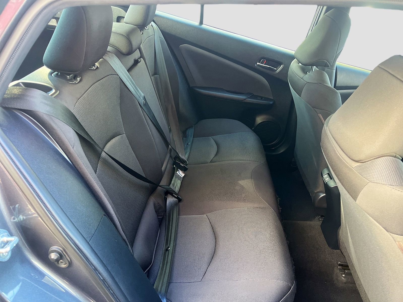 Used 2022 Toyota Prius L Eco image 25