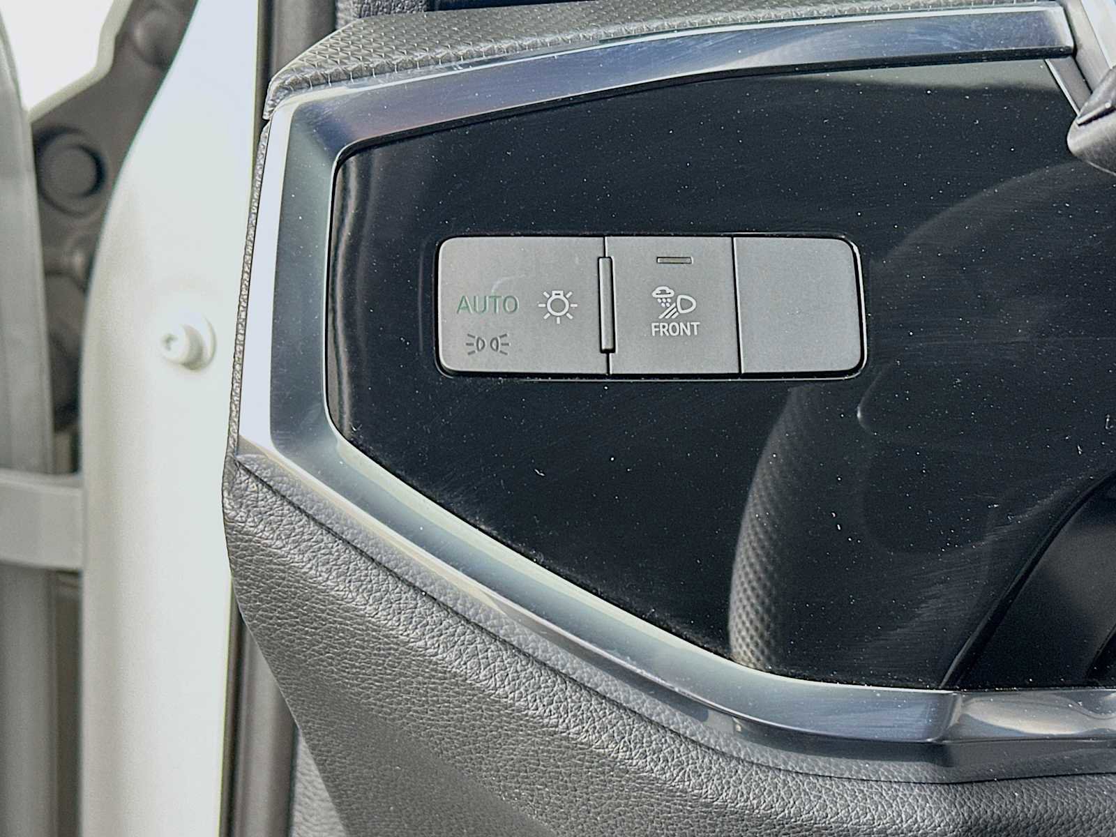 Certified 2025 Audi Q3 2.0T Premium Plus w/ Premium Plus Package image 10