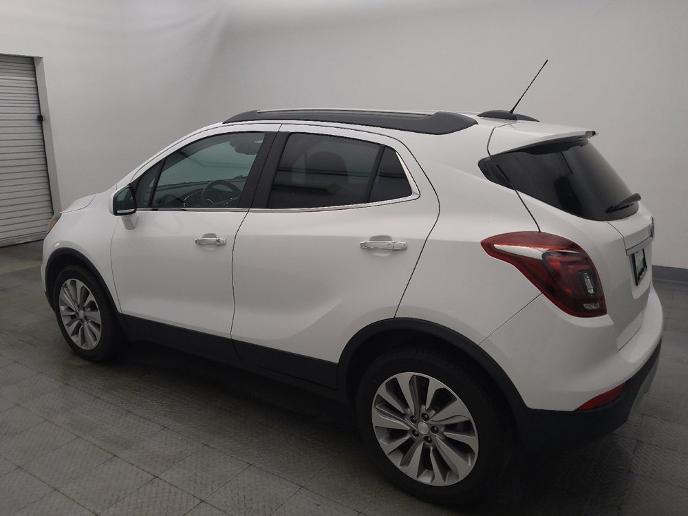 Used 2020 Buick Encore Preferred FWD image 3