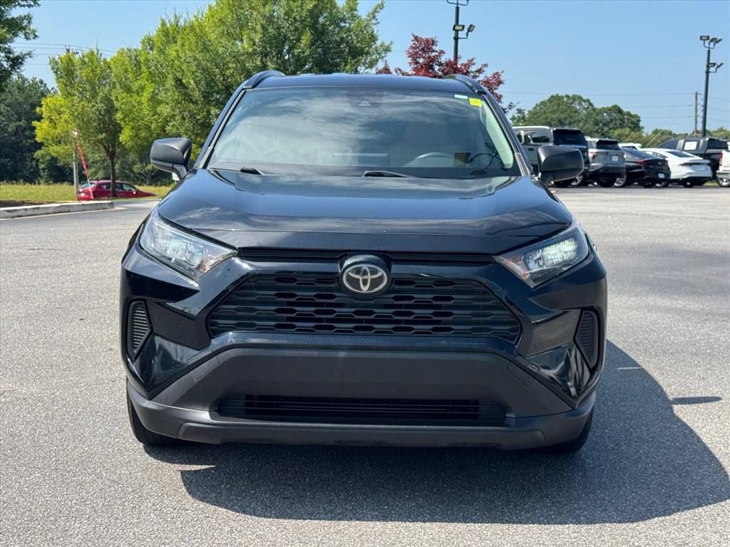 Used 2020 Toyota RAV4 LE FWD image 8
