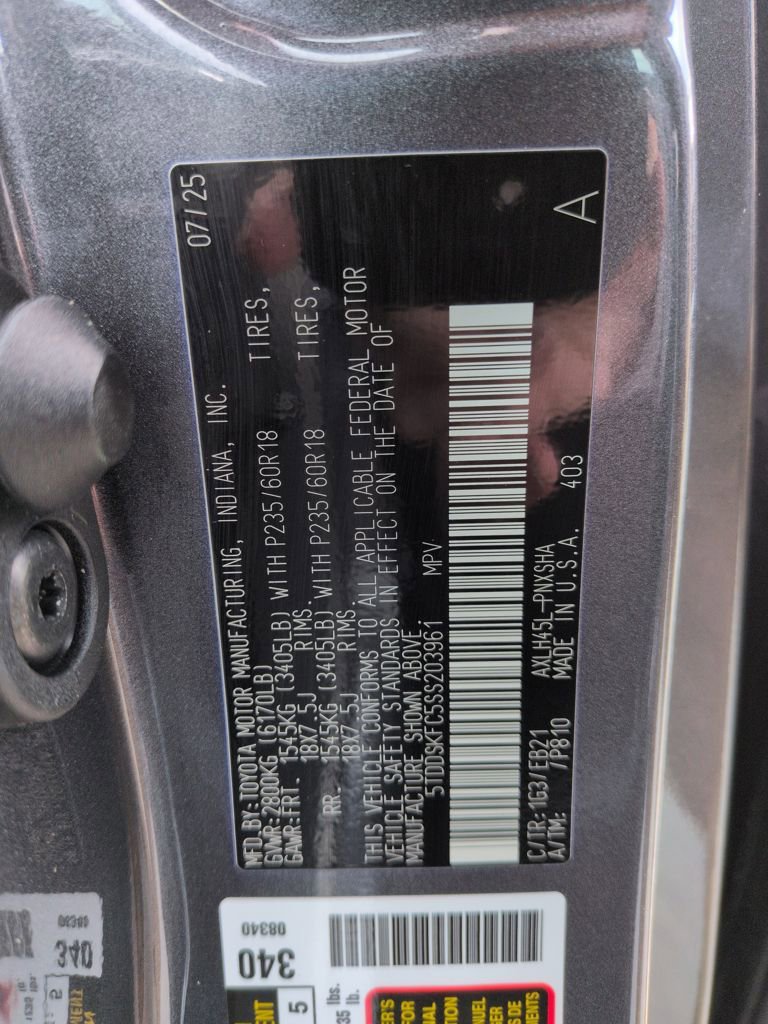 Used 2025 Toyota Sienna XSE w/ XSE Plus Package image 29