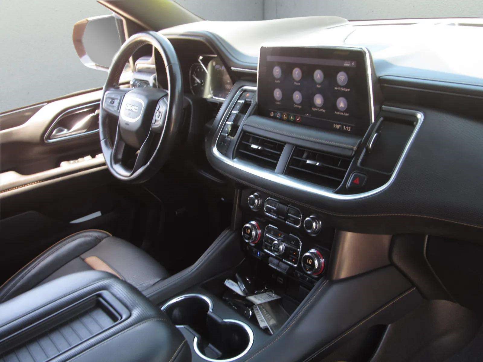 Used 2021 GMC Yukon XL AT4 w/ AT4 Premium Plus Package AWD/4WD image 10