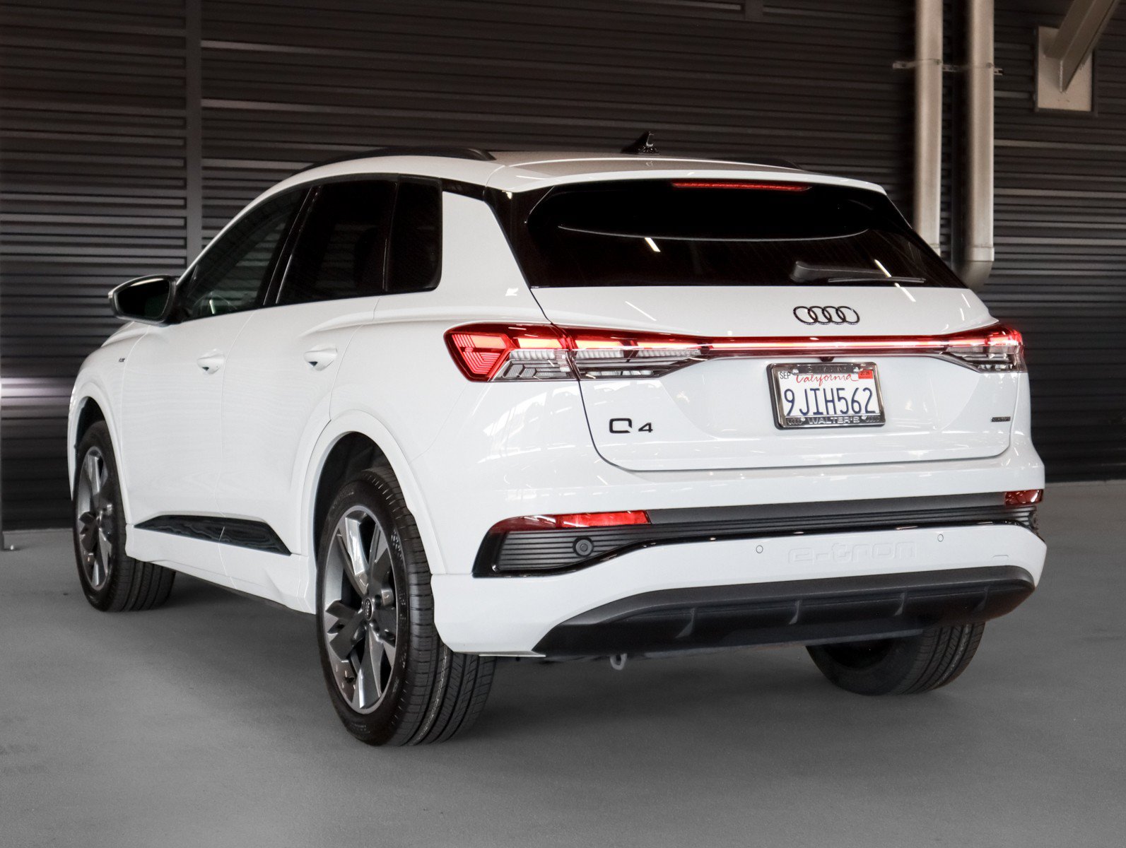 Used 2023 Audi Q4 e-tron Premium w/ Convenience Package AWD/4WD image 2