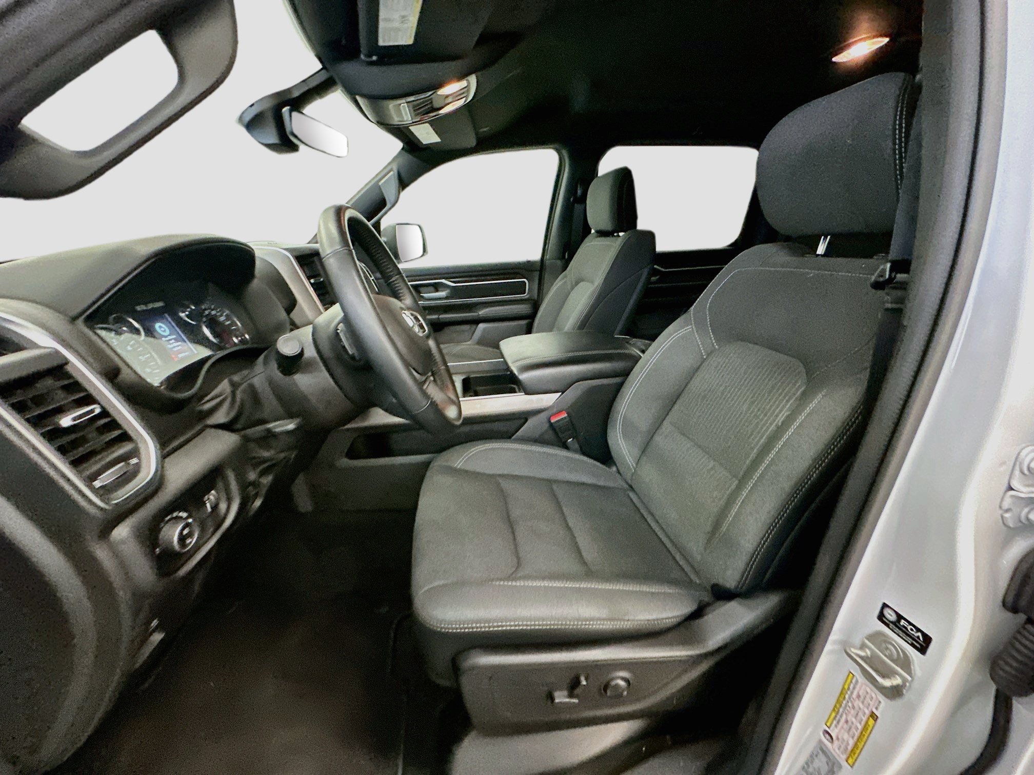 Used 2024 RAM 1500 Big Horn AWD/4WD image 13