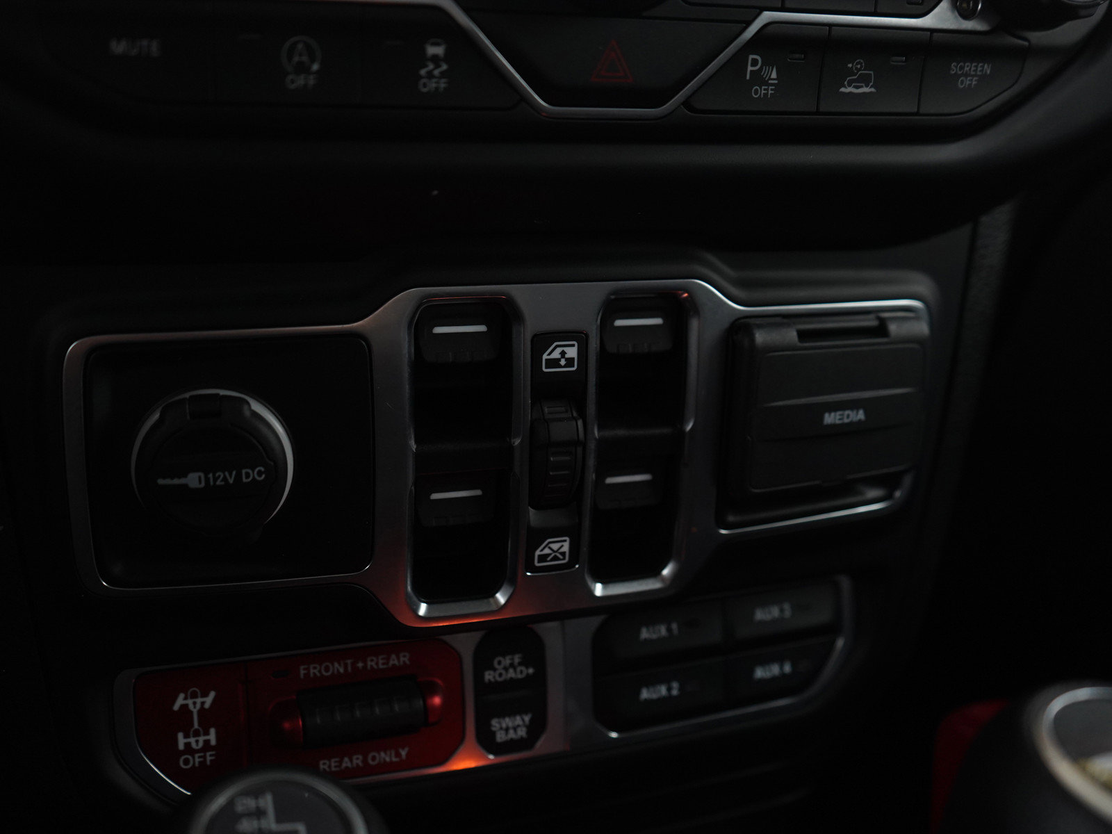Used 2021 Jeep Gladiator Rubicon AWD/4WD image 21