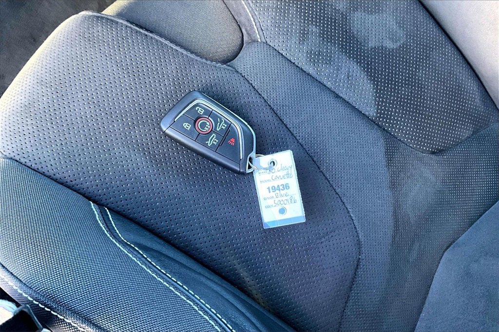 Used 2020 Chevrolet Corvette Stingray Premium Cpe w/ 3LT Preferred Equipment Group image 29