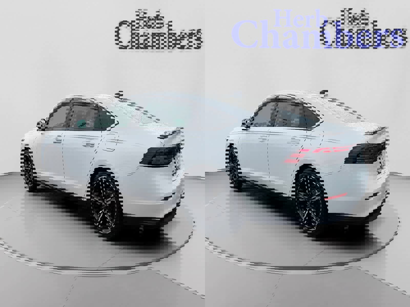 Used 2024 Honda Accord Sport image 3