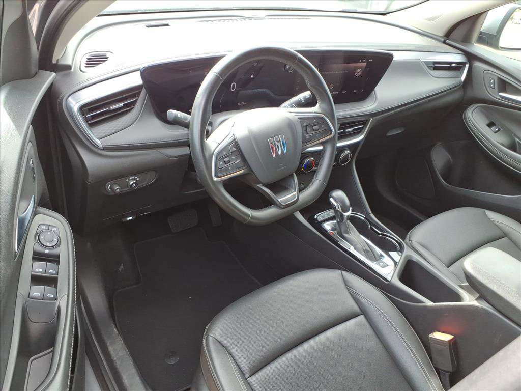Used 2024 Buick Encore GX Sport Touring image 14